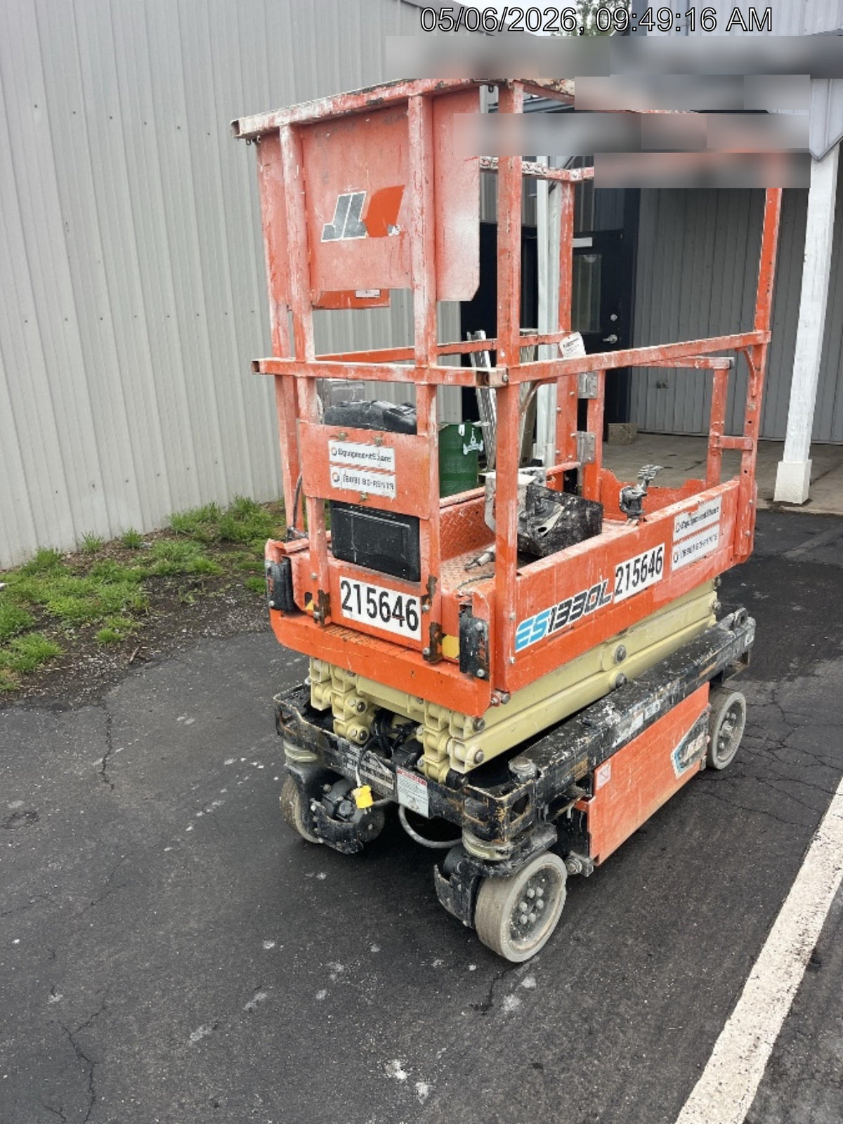 2022 JLG ES1330L