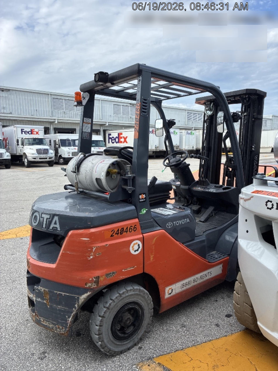 2022 TOYOTA 50-8FGU25