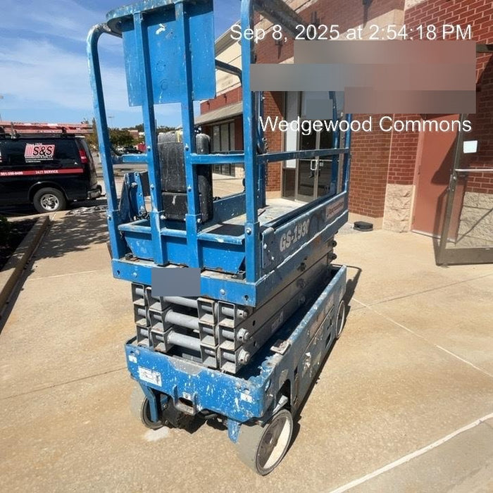 2019 Genie GS-1930 Fixed Rails with Chain Entry