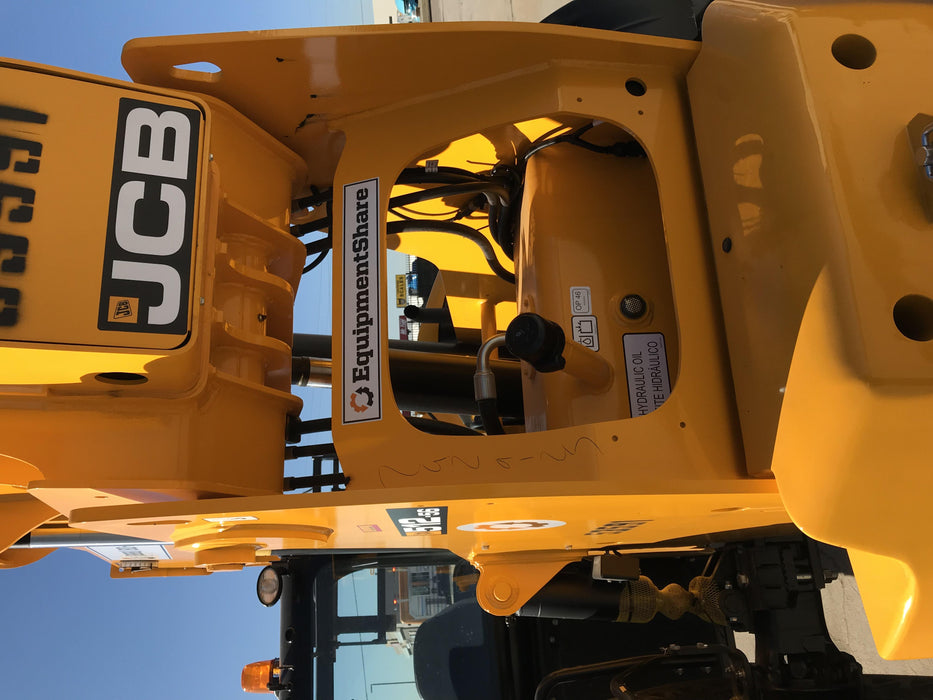 2019 JCB 512-56 Canopy, 109 HP, Solid Tires, STD Worklight, Beacon, Aux Hydraulics, Lifting Eye, Back up Alarm w/66" Carriage/60" Forks