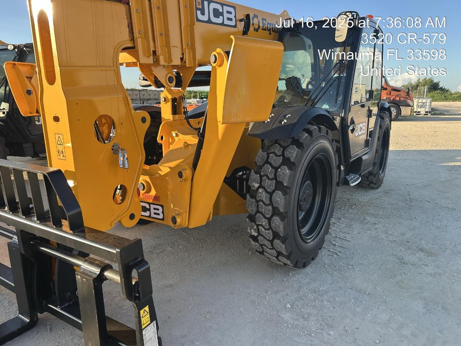 2025 JCB 512-56
