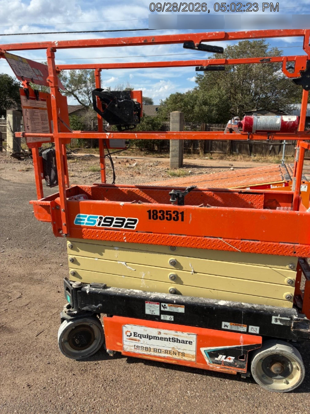 2021 JLG ES1932