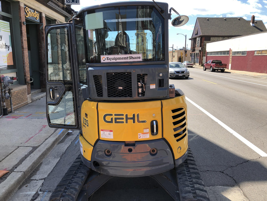 2017 Gehl Z35 Standard Rental Specs