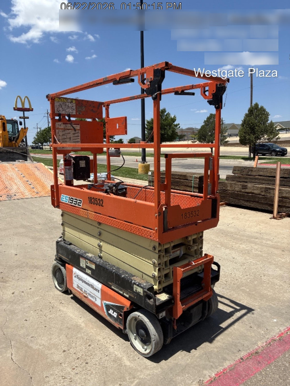 2021 JLG ES1932