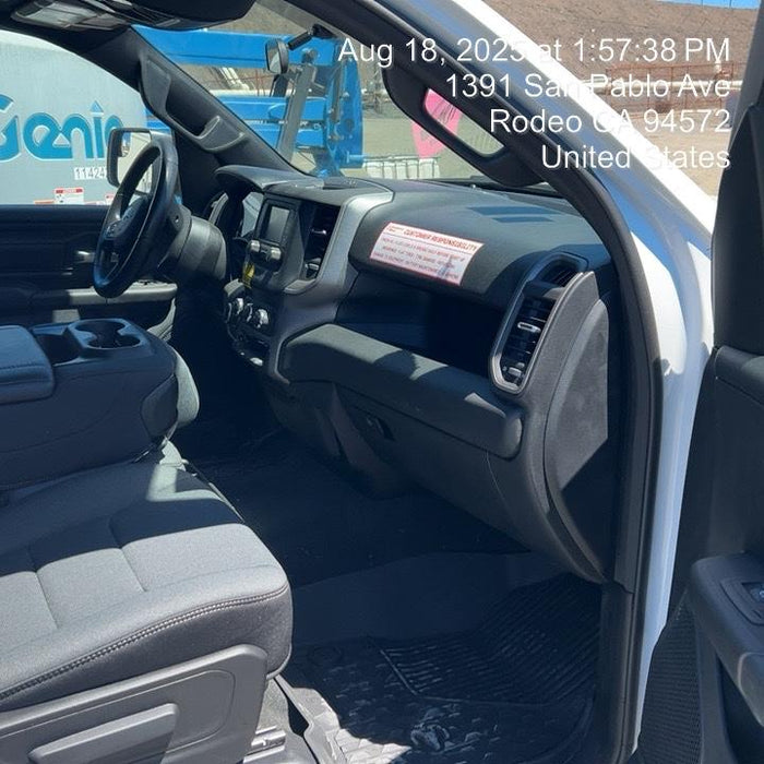 2025 CHEVROLET Express Van - Rental