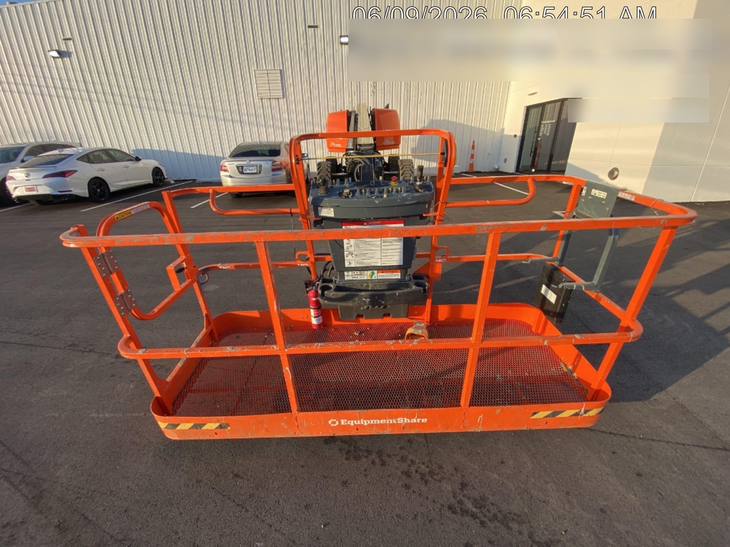 2025 JLG 660SJ