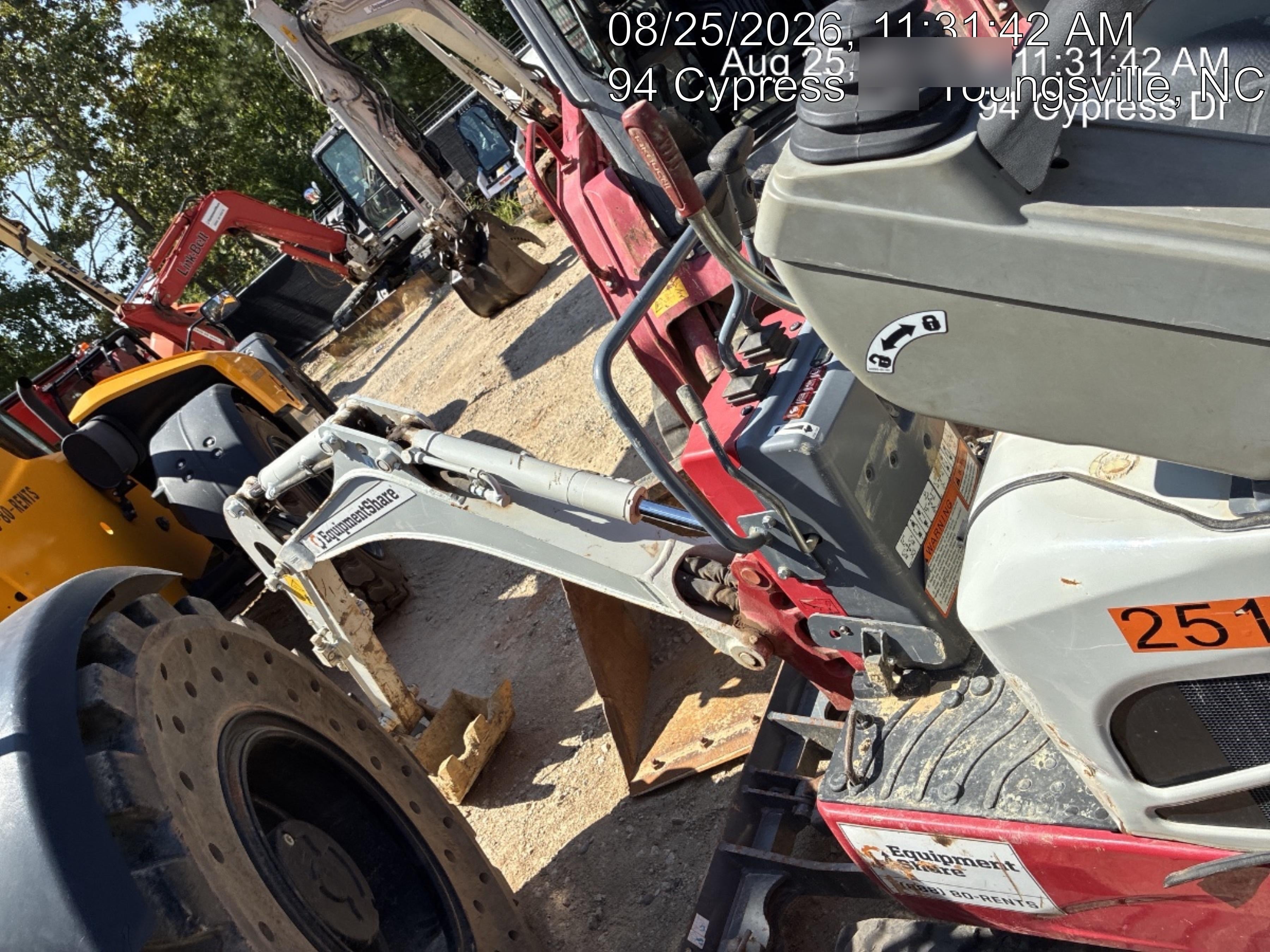 2022 TAKEUCHI TB210R