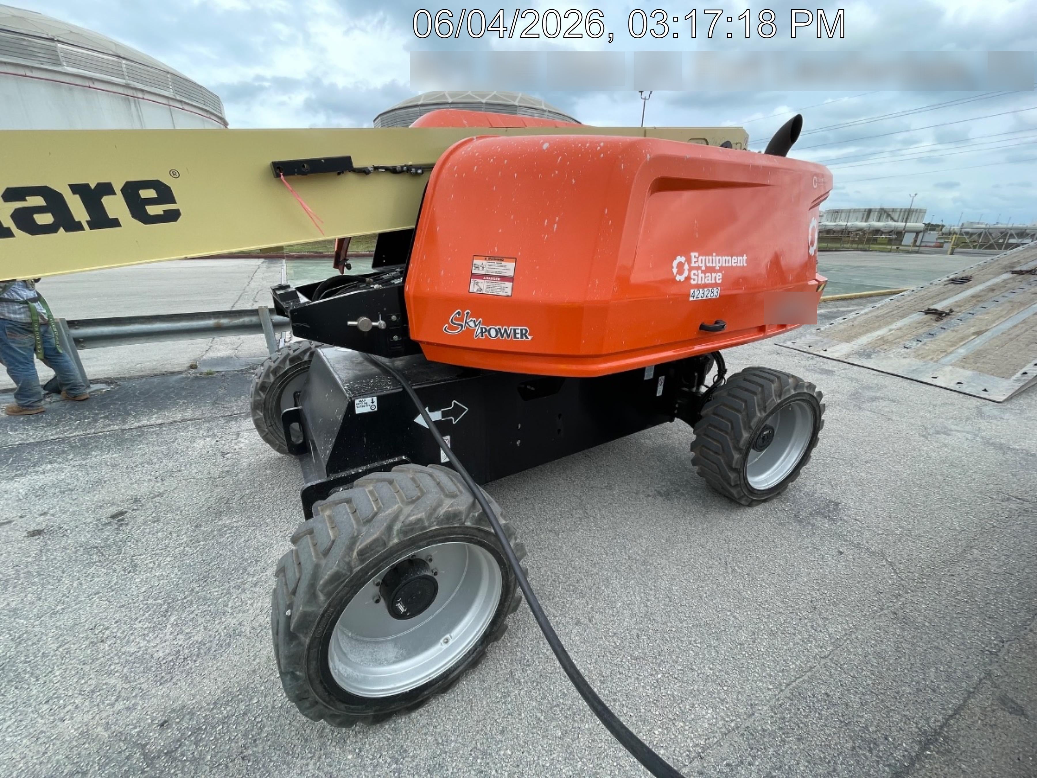 2024 JLG 660SJ
