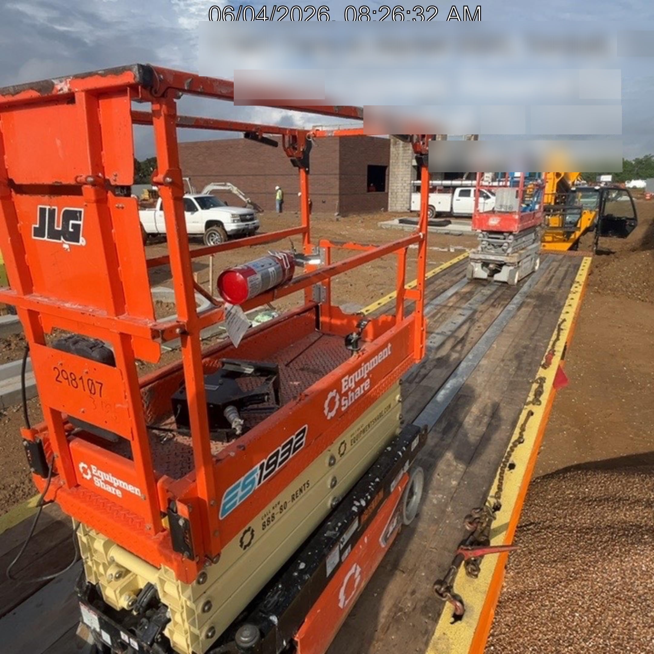 2023 JLG ES1932
