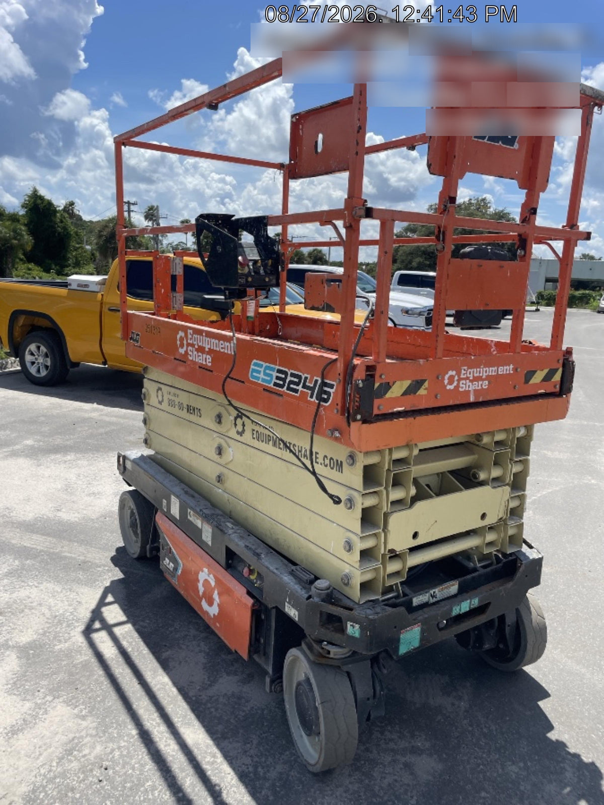 2022 JLG ES3246
