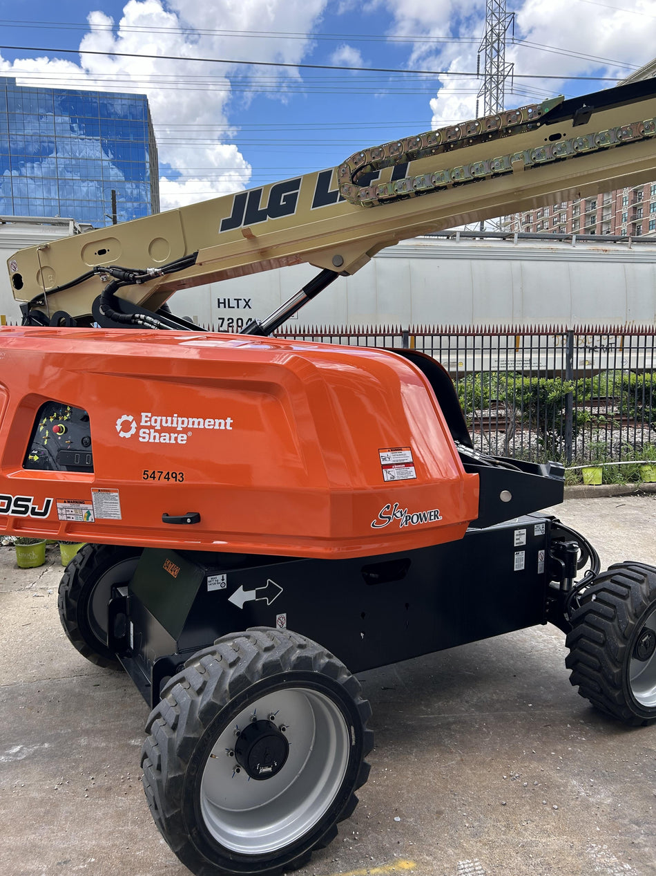 2025 JLG 660SJ