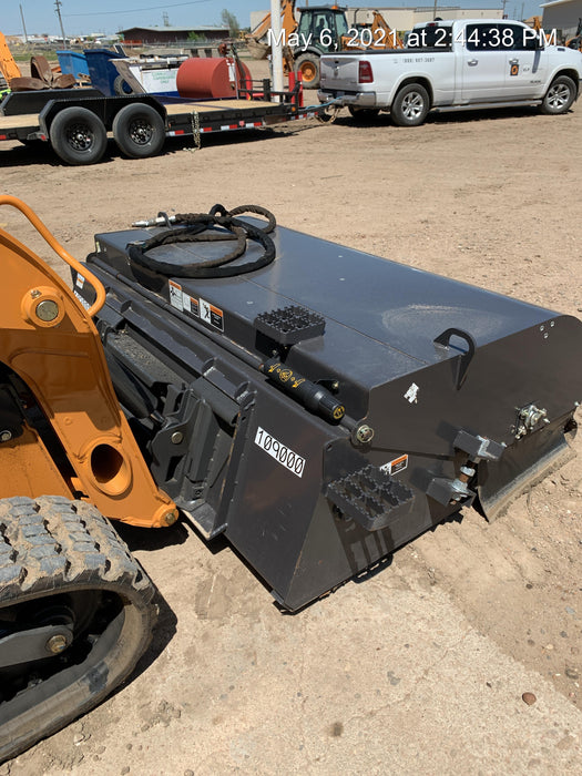 2020 PALADIN Sweepster SB72