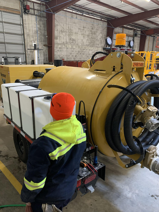 2023 Vac-Tron LP573XDT T4 Koehler Diesel Engine, 500 Gallon Debris Tank, x2 100 Gallon Water Tanks