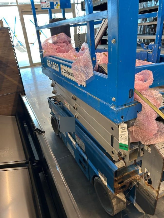 2020 Genie GS-1930 Solid Non Marking Tires, Beacon, Folding rails with half height swing gate