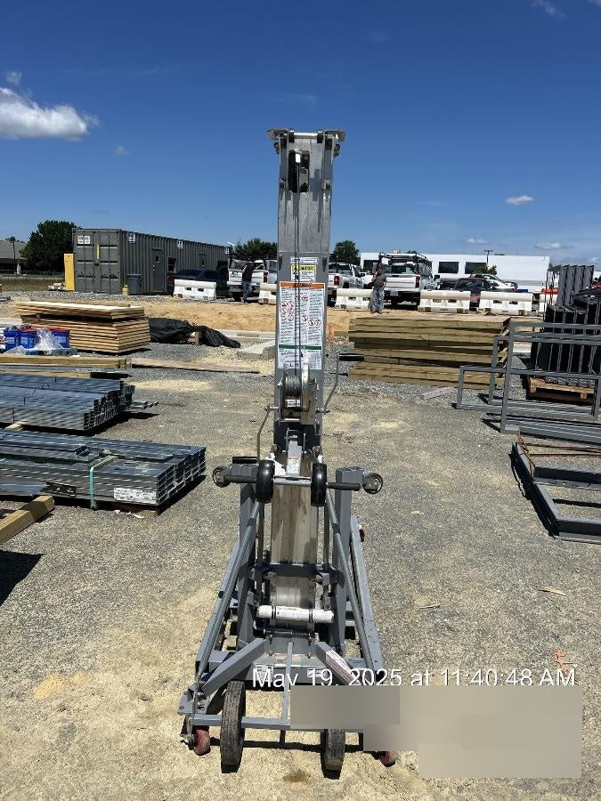 2020 GENIE SLC-24