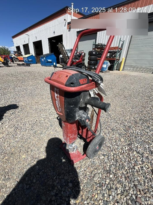 2021 HILTI TE 3000-AVR