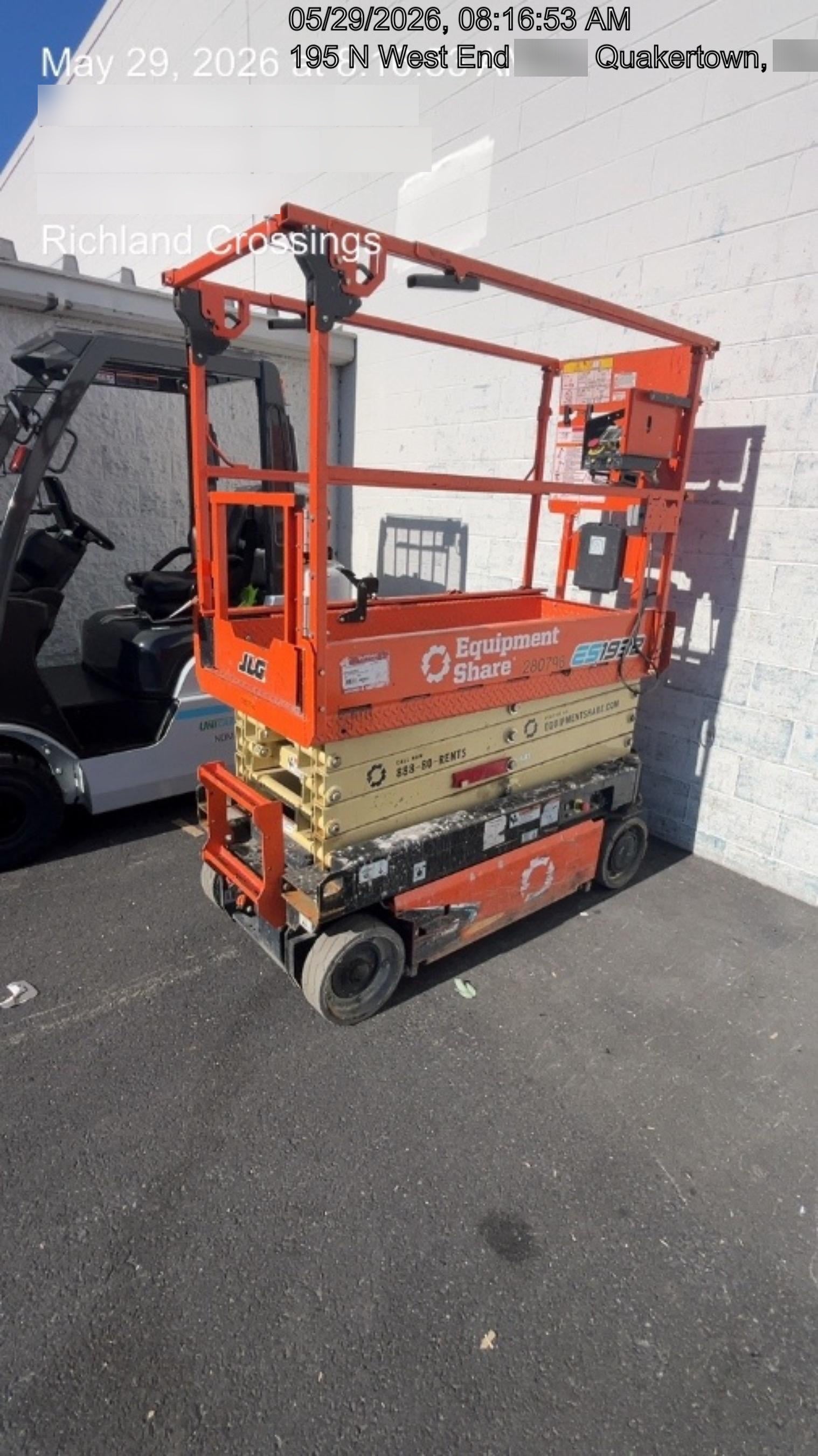 2022 JLG ES1932