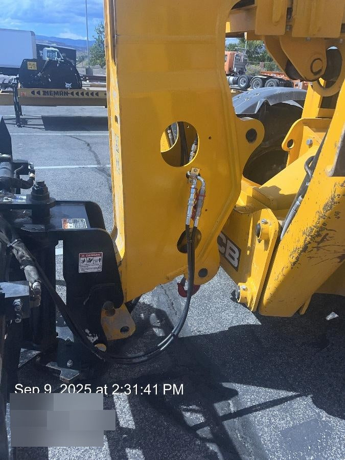 2021 JCB 332/E5286