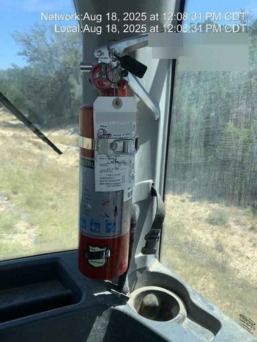 2019 John Deere 524L Cab/Heat/AIR, 3rd Function Hydraulics, Hydraulic JRB QC 2.75 Yd. Bucket, 60" Carriage/72" Forks