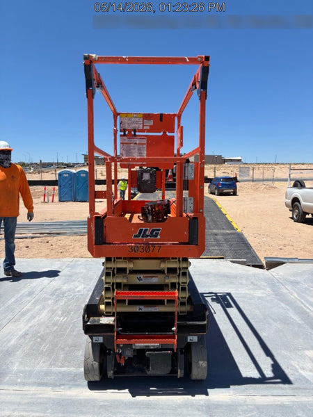 2023 JLG ES1932