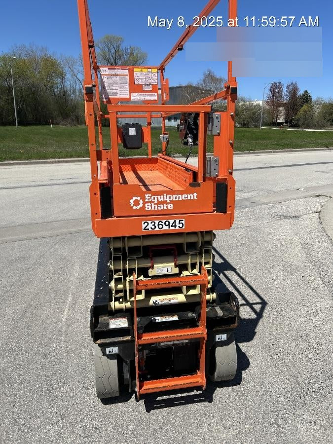 2022 JLG ES2632