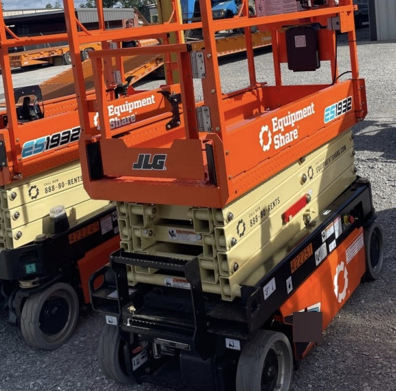 2024 JLG ES1932