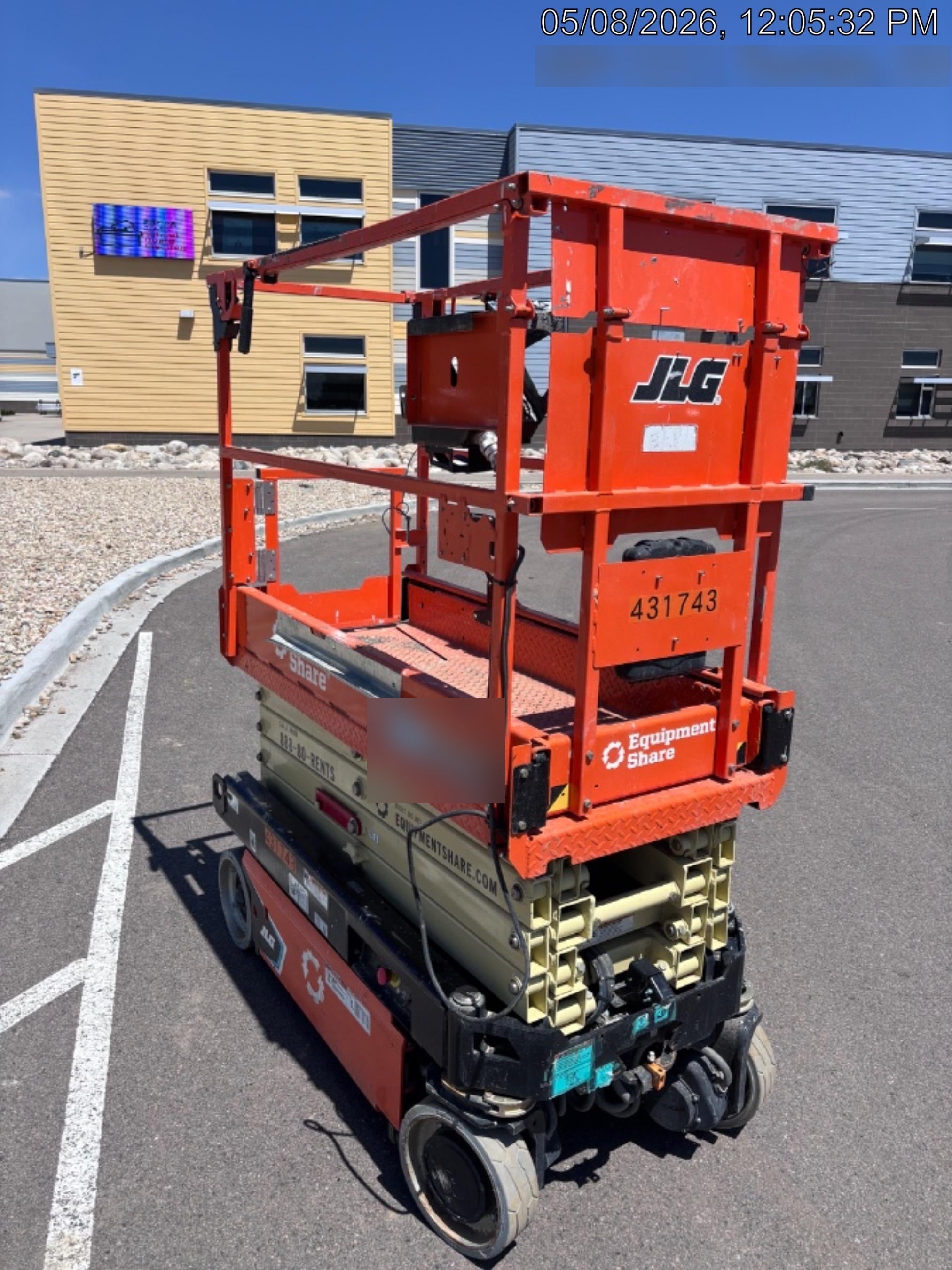 2024 JLG ES1932