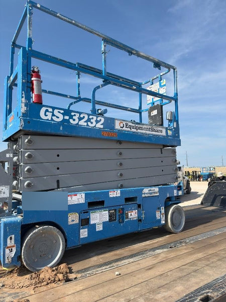 2023 GENIE GS-3232