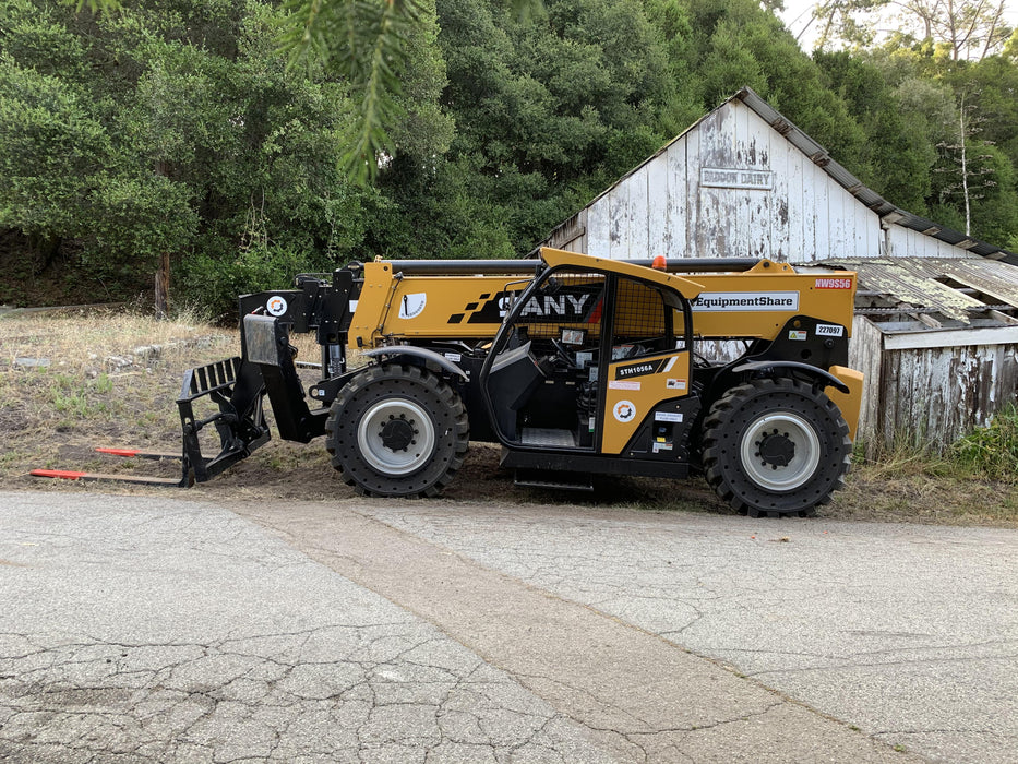 2022 SANY STH1056