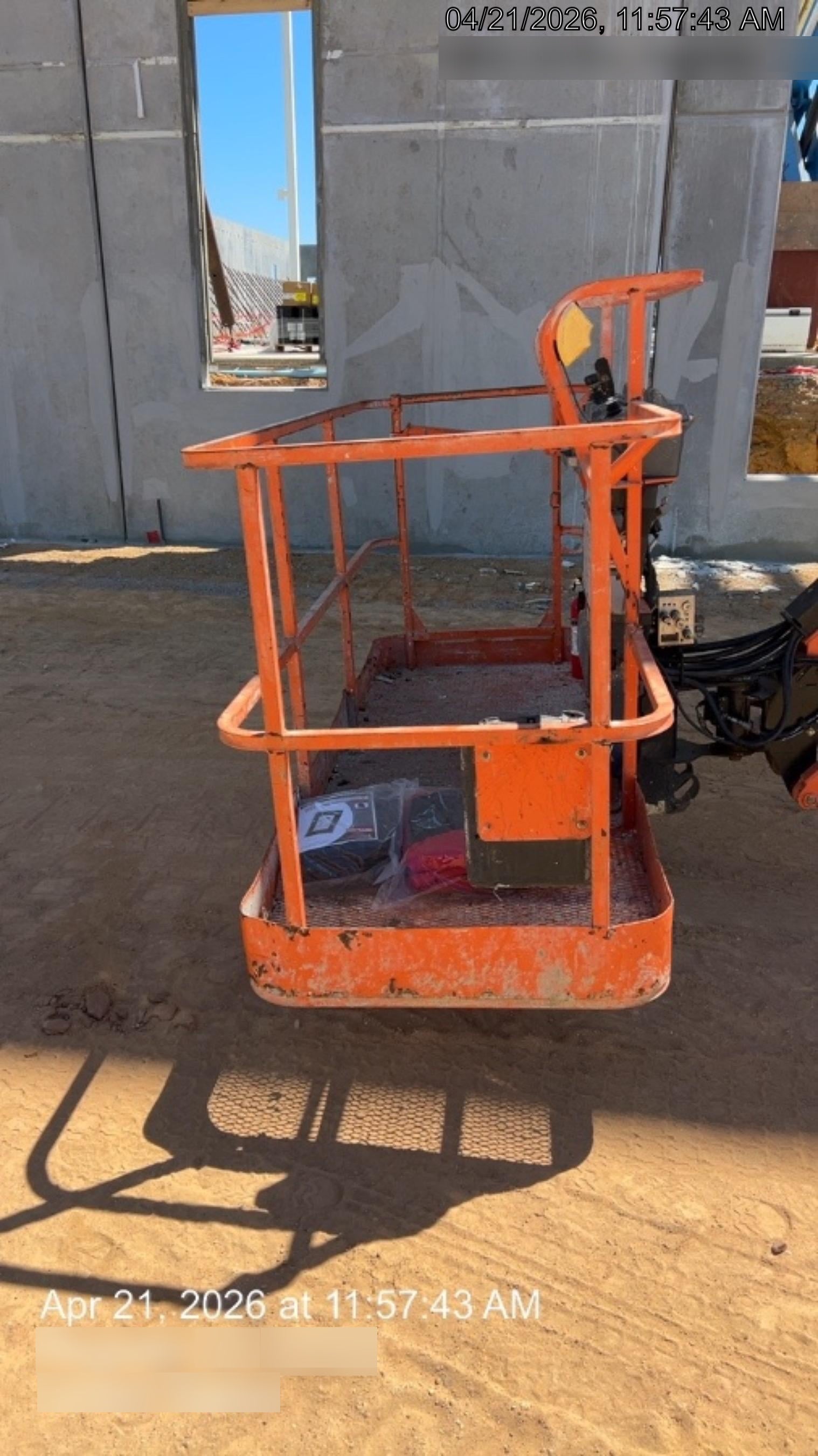 2020 JLG 660SJ