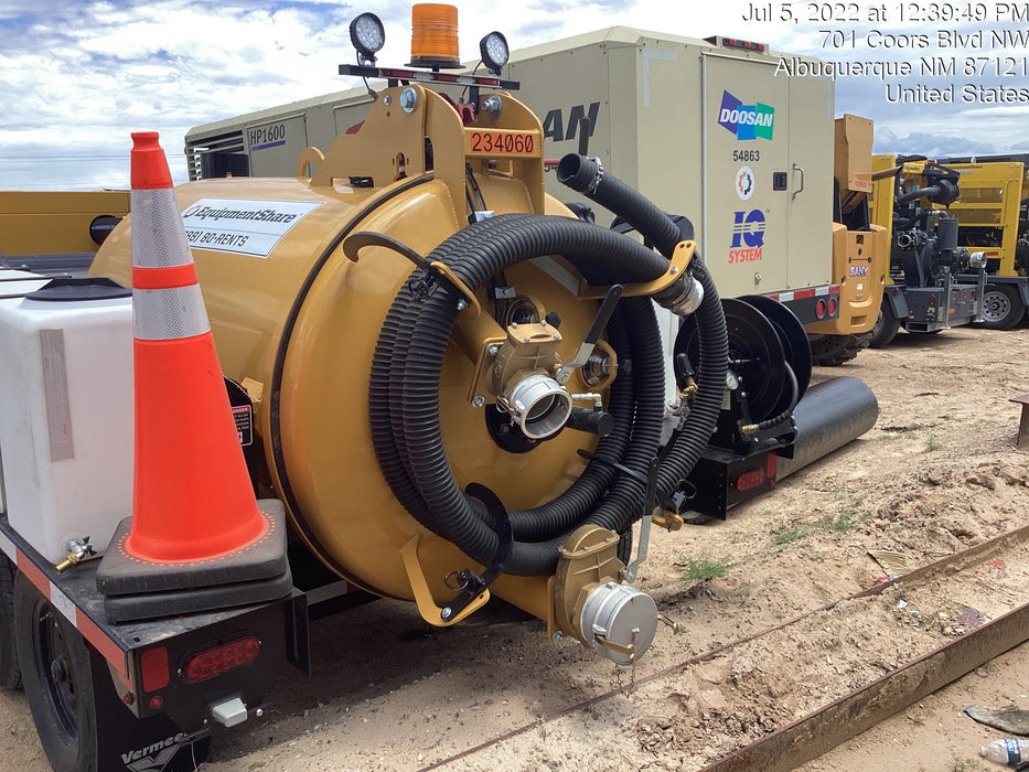 2022 Vac-Tron LP573XDT T4 Koehler Diesel Engine, 500 Gallon Debris Tank, x2 100 Gallon Water Tanks