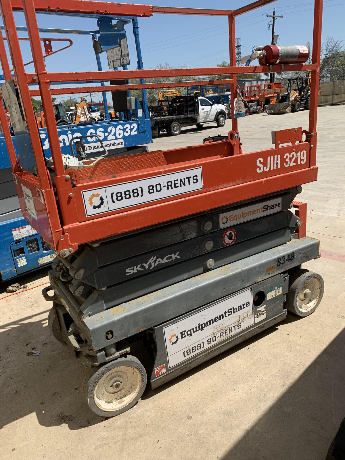 2018 Skyjack SJIII-3219 Skyjack SJIII3219 Scissor Lift w/Trojan Batteries
