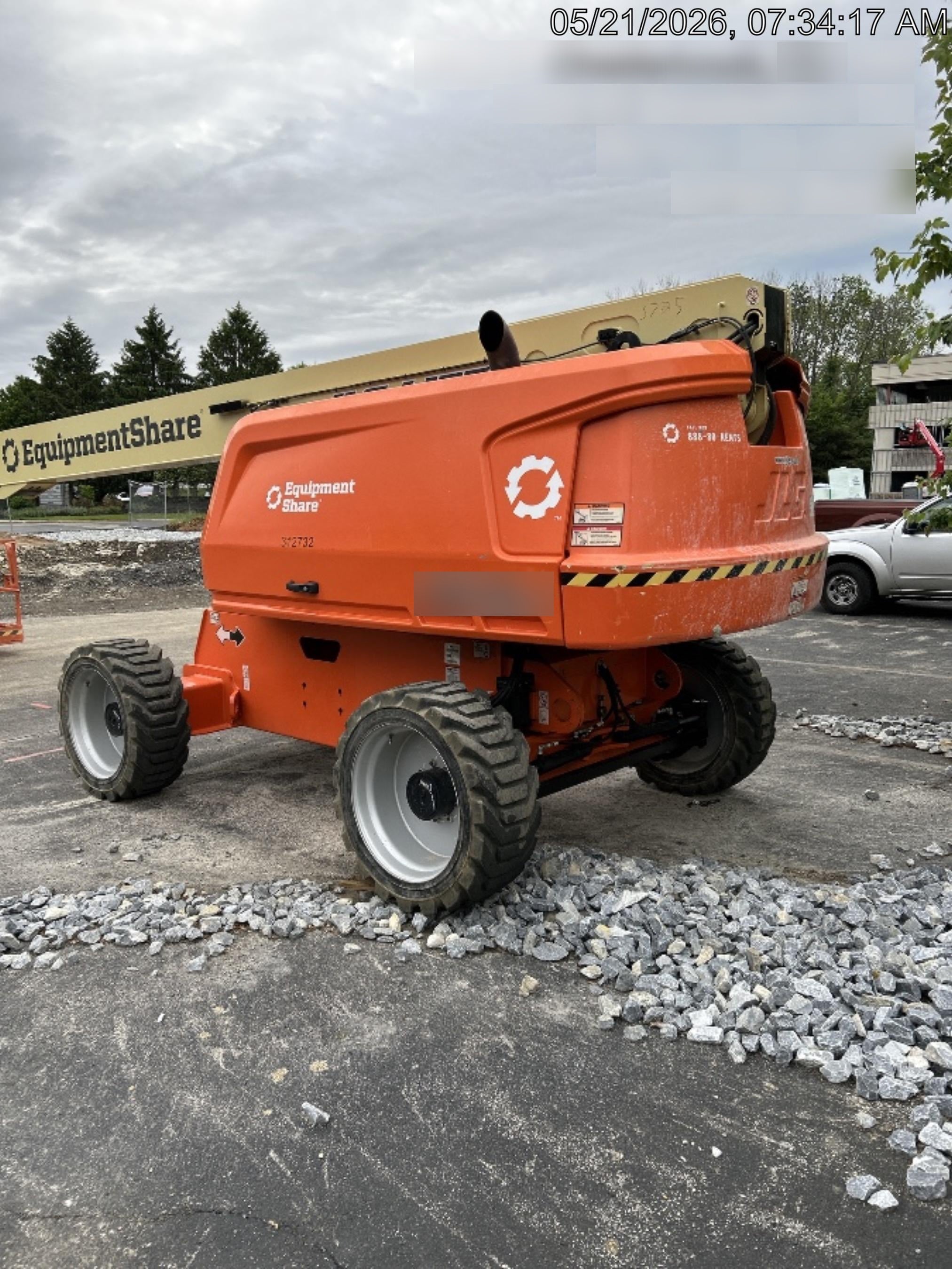 2023 JLG 660SJ