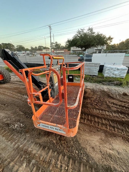 2019 JLG 600AJ