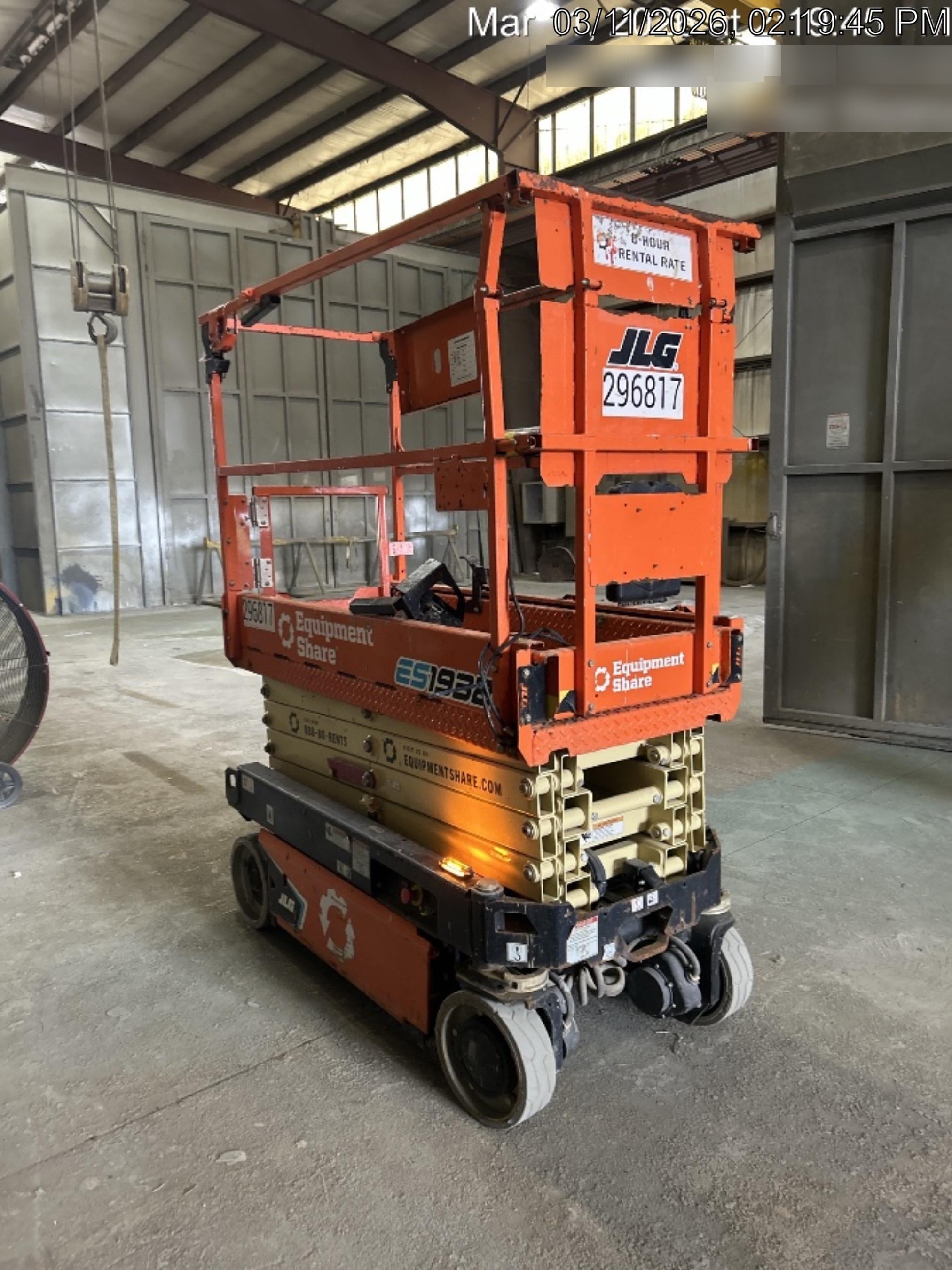 2023 JLG ES1932