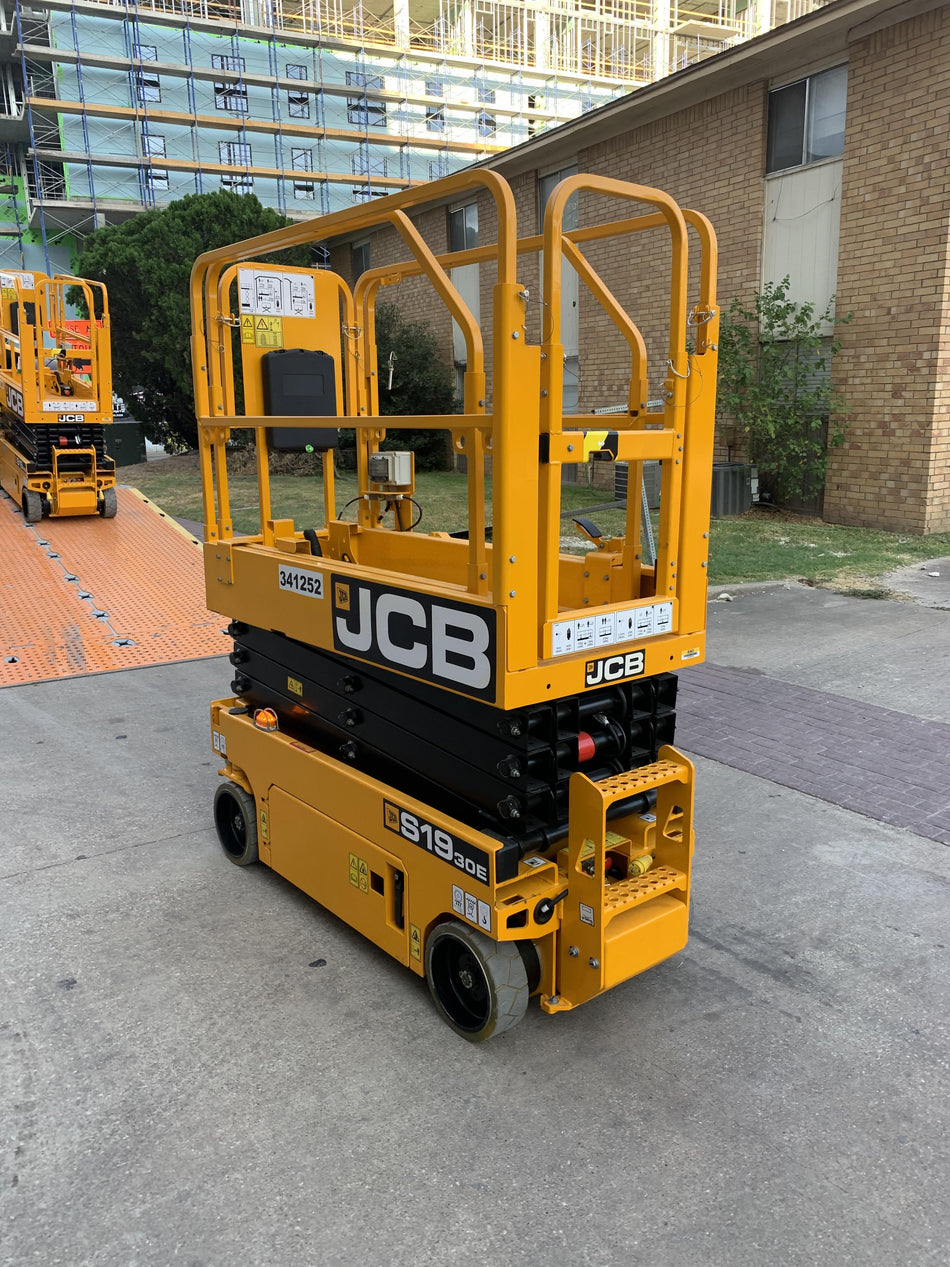 2023 JCB S1930E