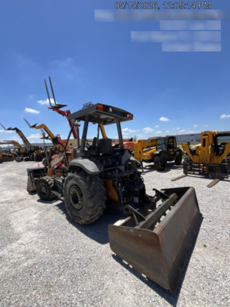 2022 CASE 570N EP