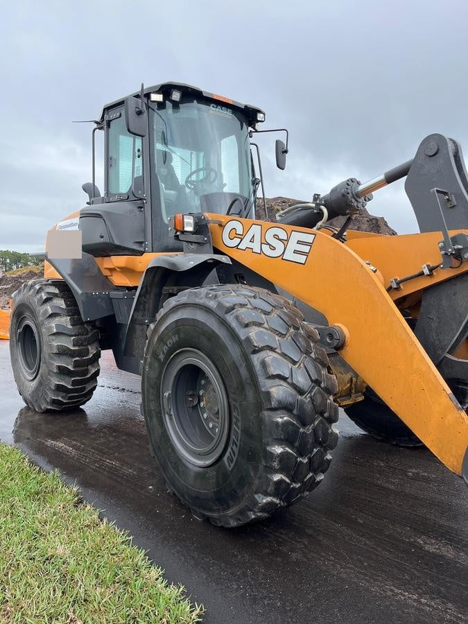 2023 CASE 821G