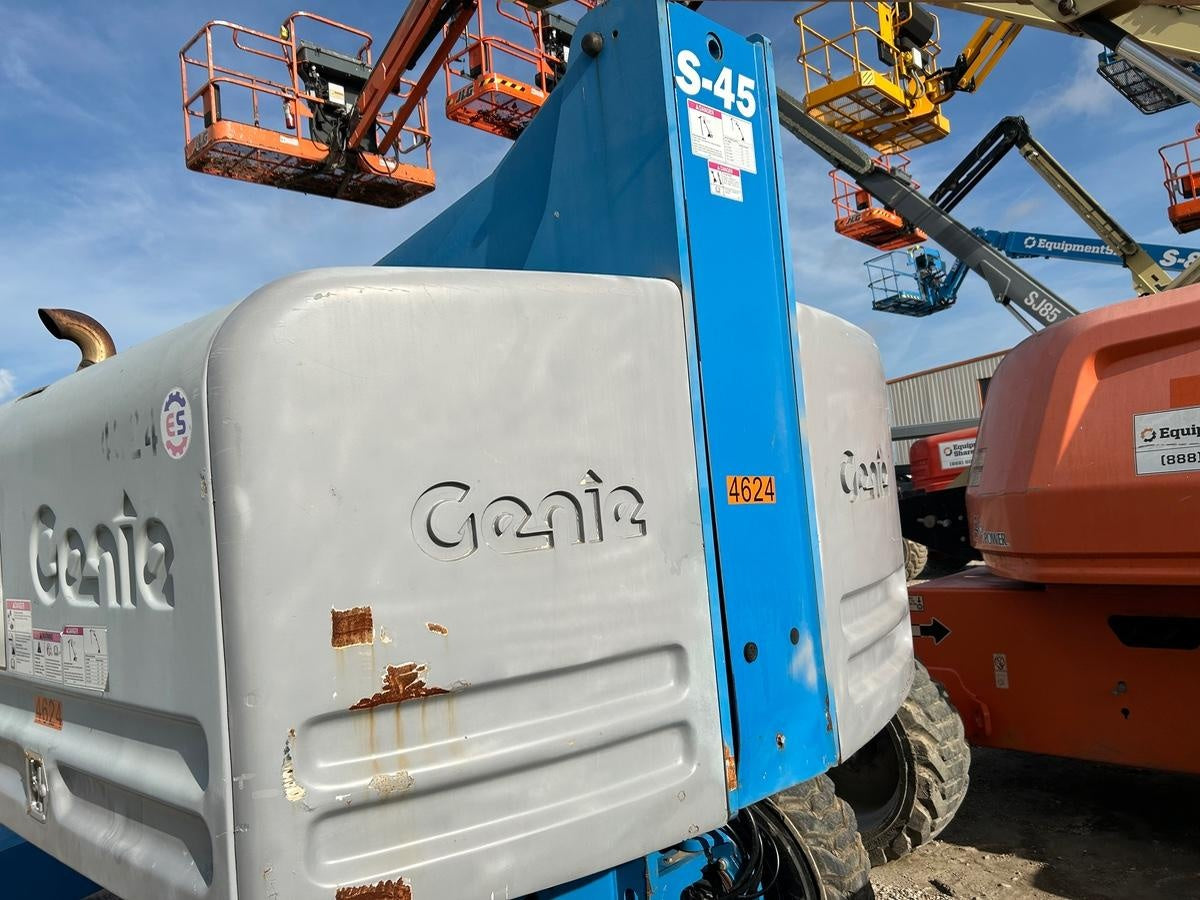 2017 GENIE S-45