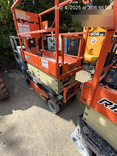 2021 JLG ES1932