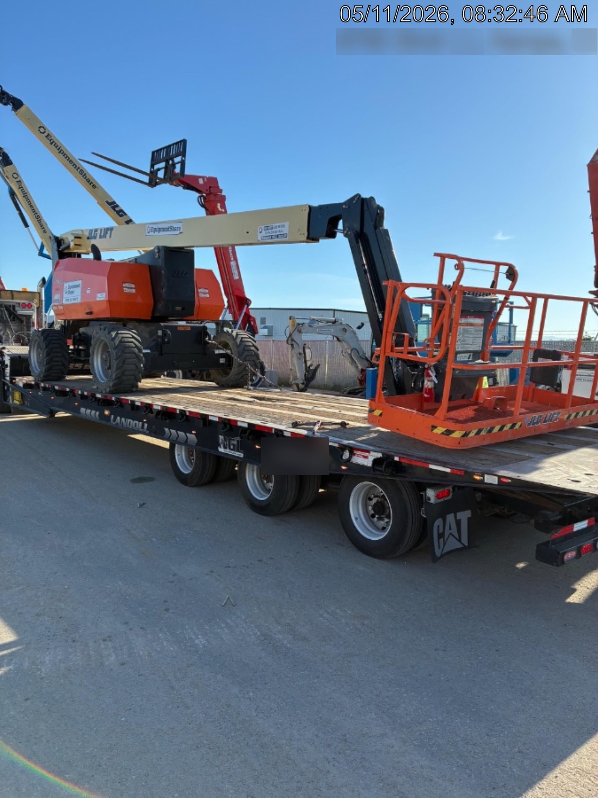 2023 JLG 800AJ