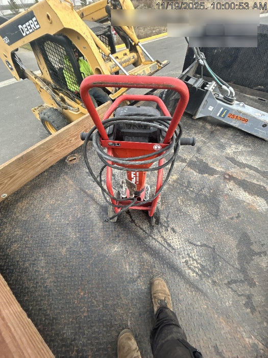 2025 HILTI TE 3000-AVR