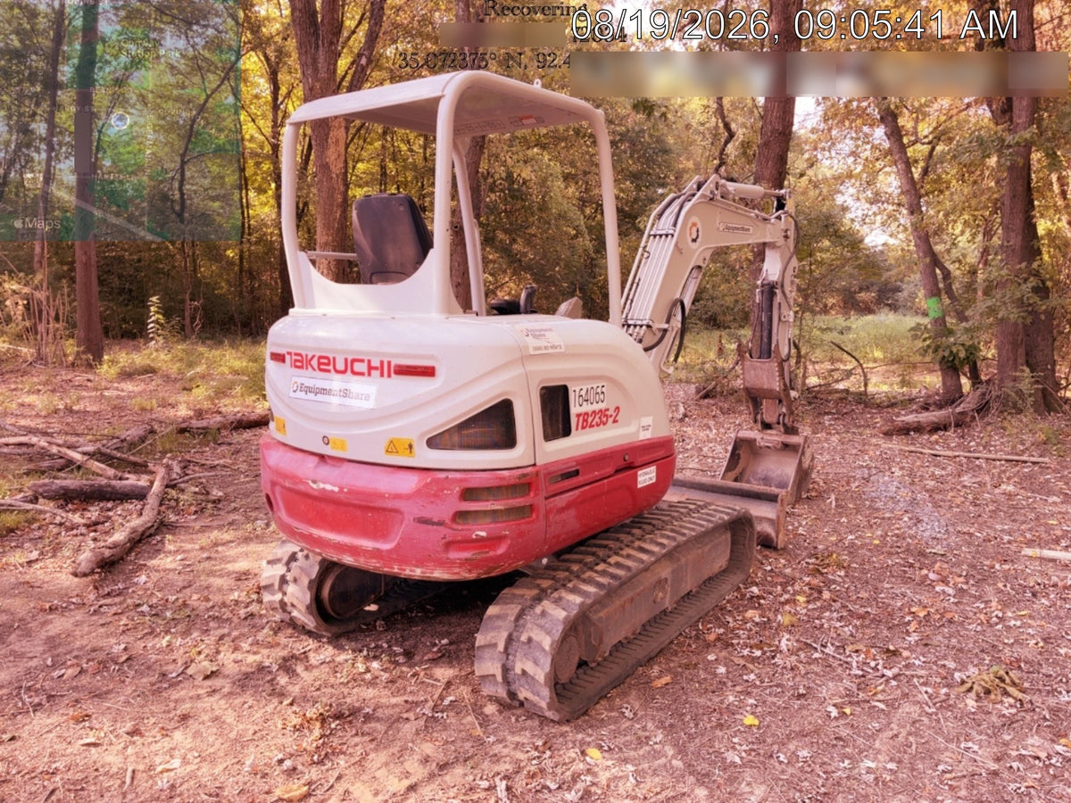 2021 TAKEUCHI TB235-2R