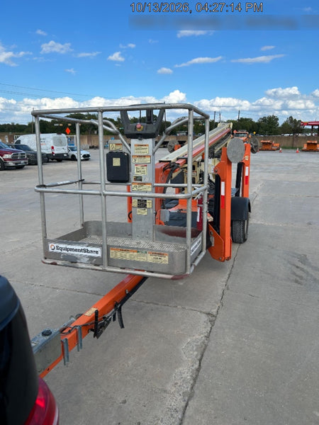 2022 JLG T350