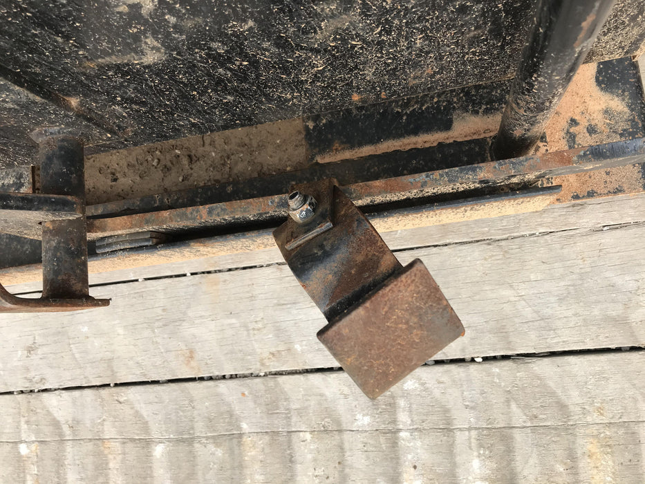 2019 ARROW MATERIAL HANDLING Dump Hopper, 1 cu yd - Arrow