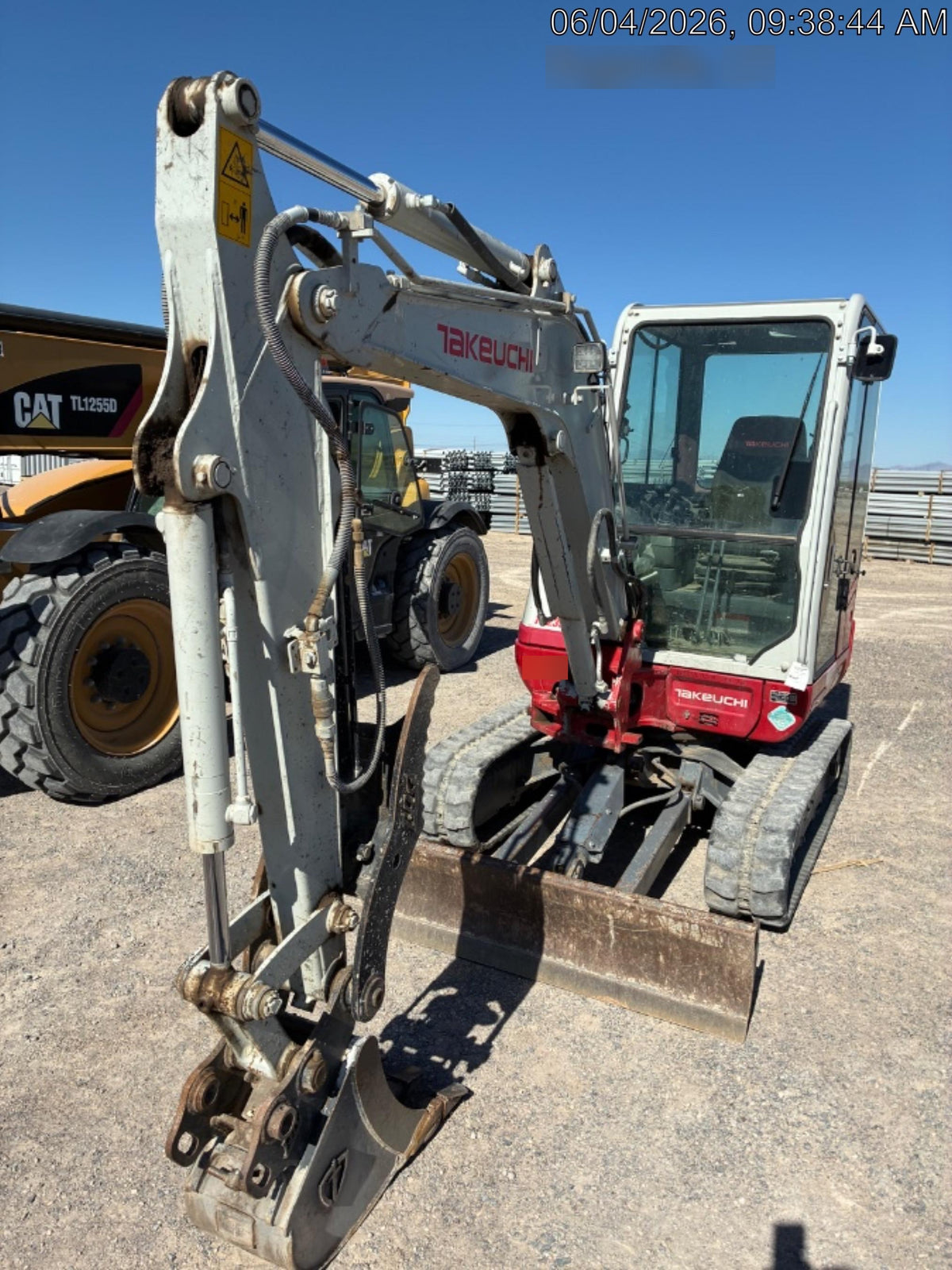 2021 TAKEUCHI TB235-2CR