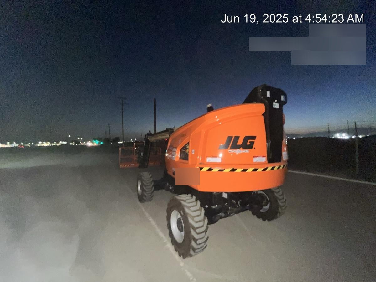 2025 JLG 460SJ