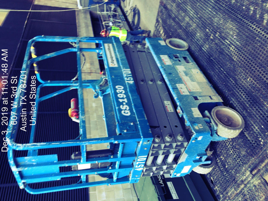 2019 Genie GS-1930 Fixed rails with chain Entry