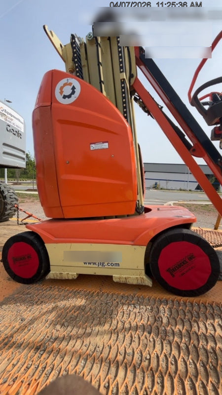 2022 JLG 26E