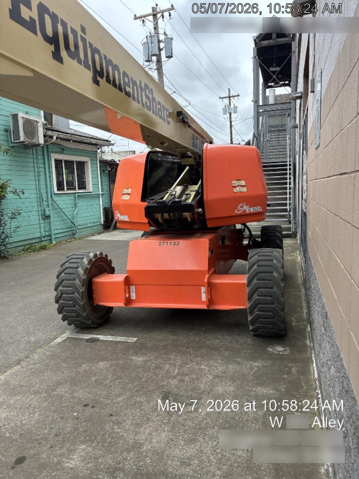 2022 JLG 660SJ